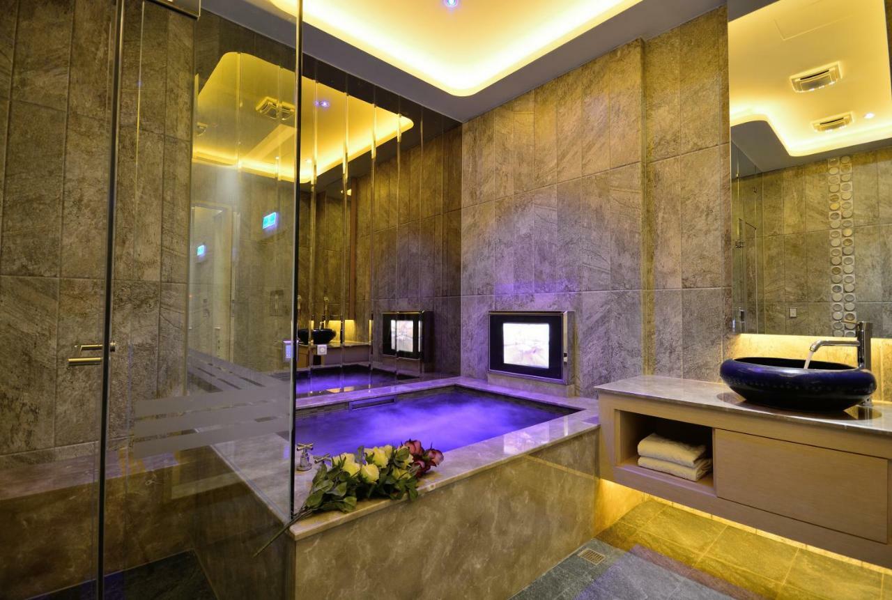 Hea Duenn Motel 台中市 エクステリア 写真