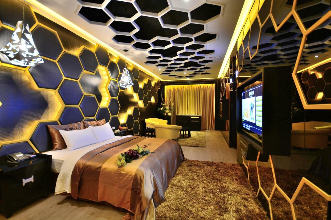 Hea Duenn Motel 台中市 エクステリア 写真