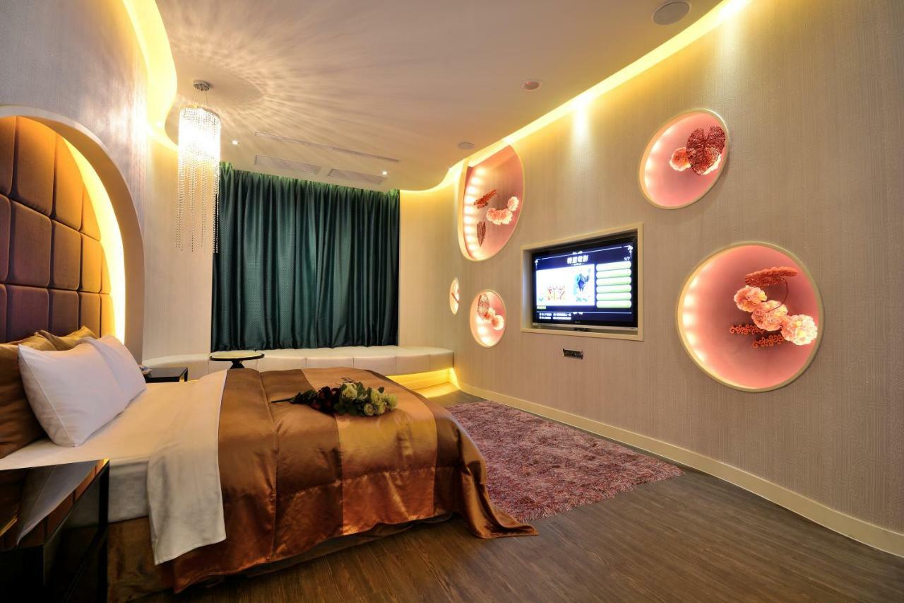 Hea Duenn Motel 台中市 エクステリア 写真